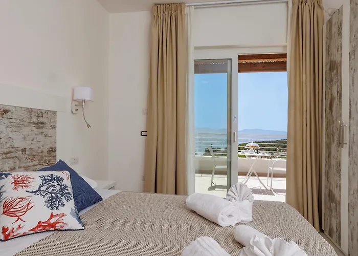 Mercury Beach Hotel